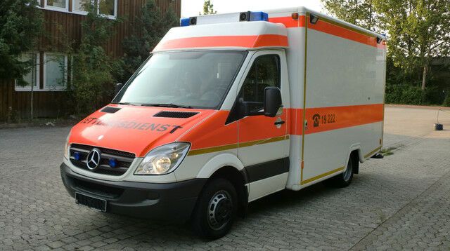 Rettungswagen | G&G Automobilhandels GmbH